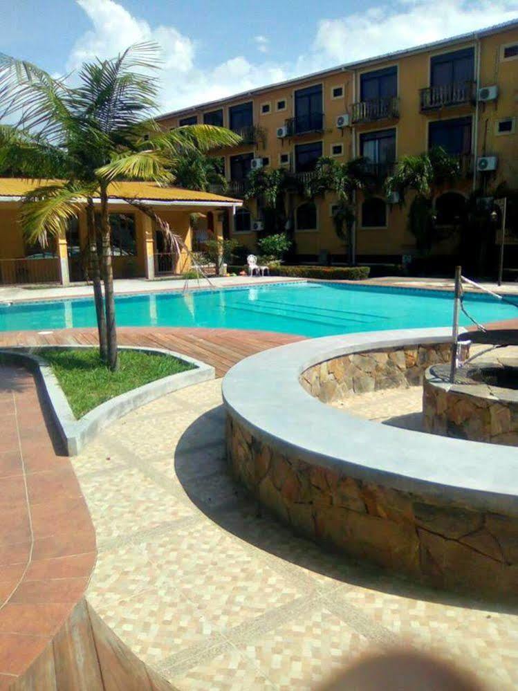 Hotel Molina La Ceiba Eksteriør billede
